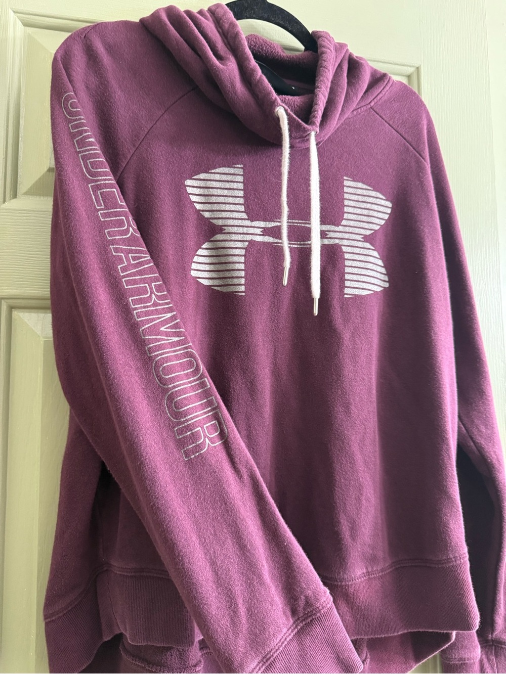 Under Armour Women's XL Plum Pullover Hoodie with White Logo